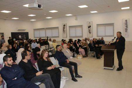 رهط تُعزّز الاحتواء… ومحاضرة “سِرّ الأمل” تشعل الوعي بقدراتٍ لا تعرف المستحيل